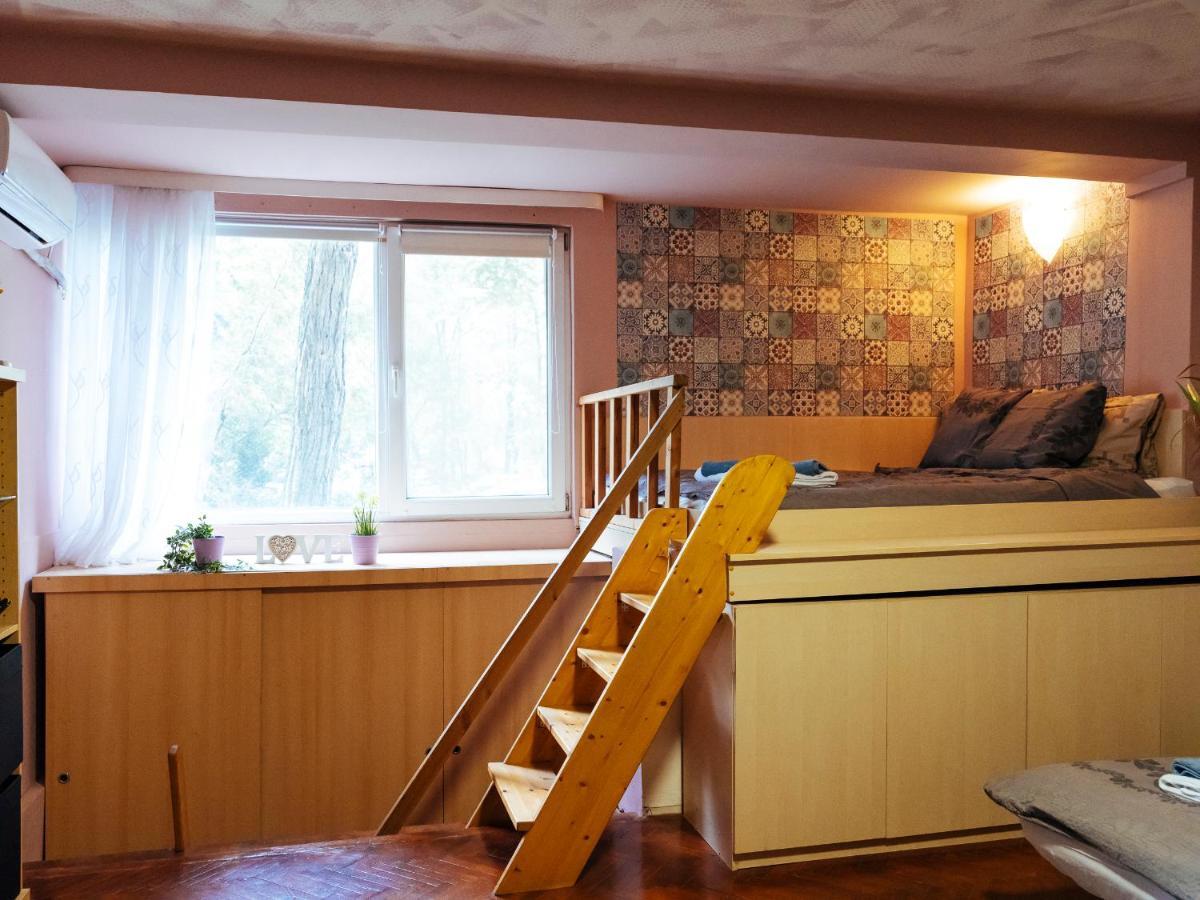 Woody - Cozy And Quiet Place Near Moghioros Park Bucureşti Ngoại thất bức ảnh